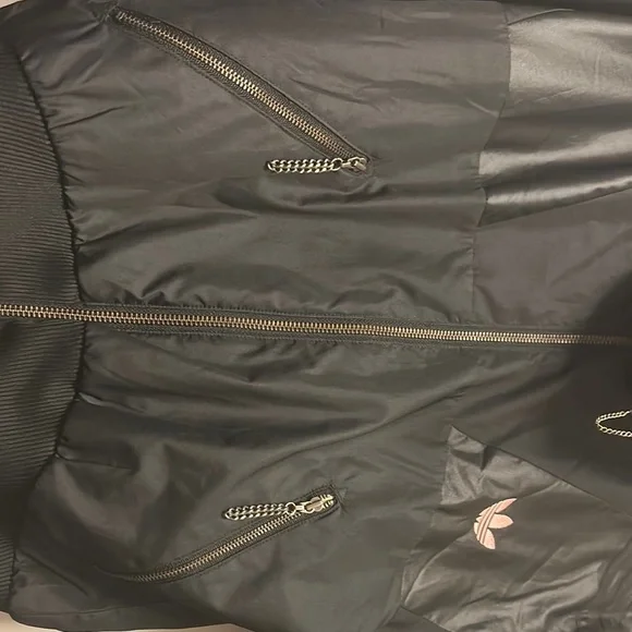 Adidas Black Bomber Jacket with Ribbed Cuffs - Picture 4 of 8